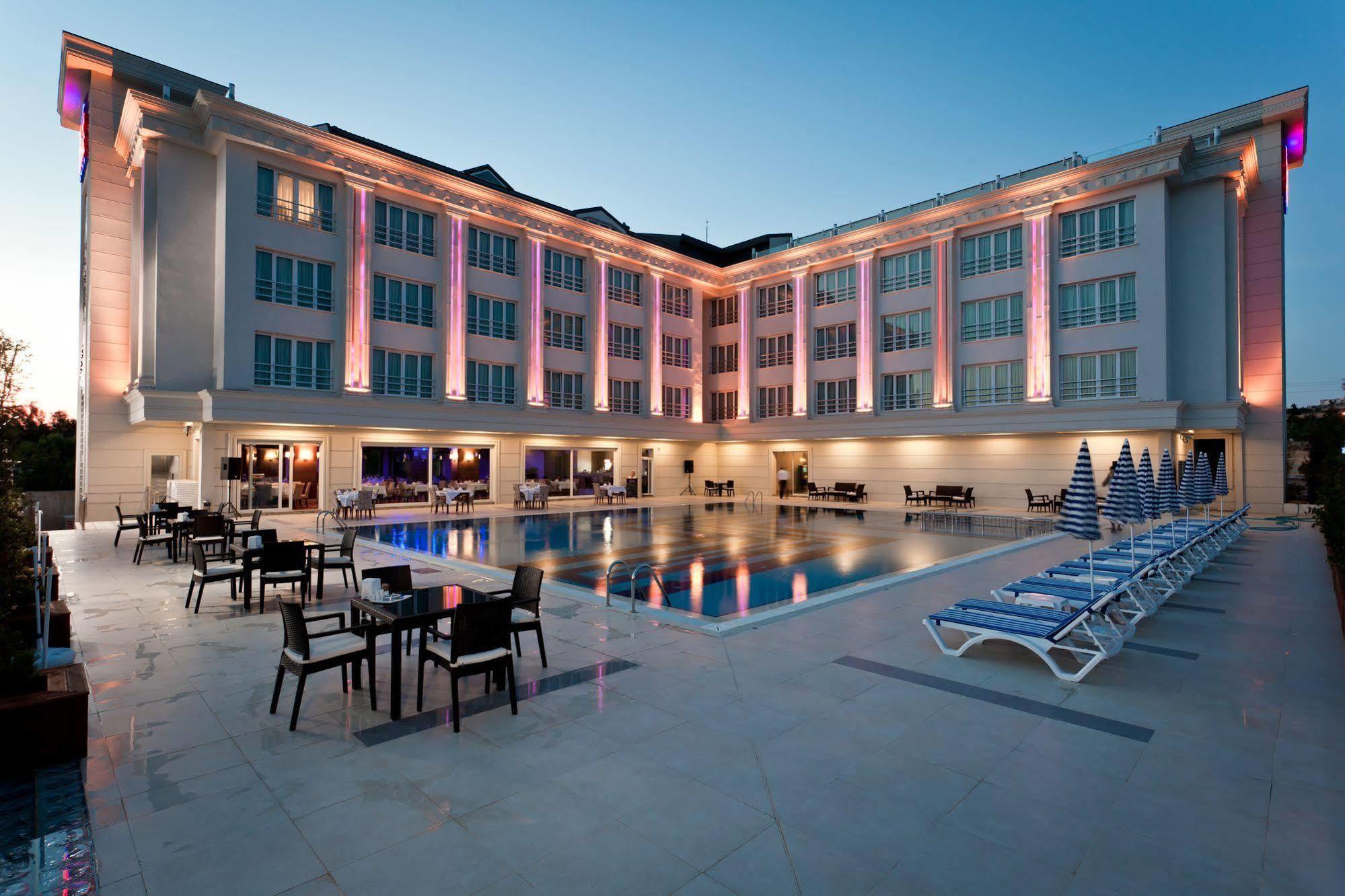 Mercia Hotels & Resorts Büyükçekmece Esterno foto